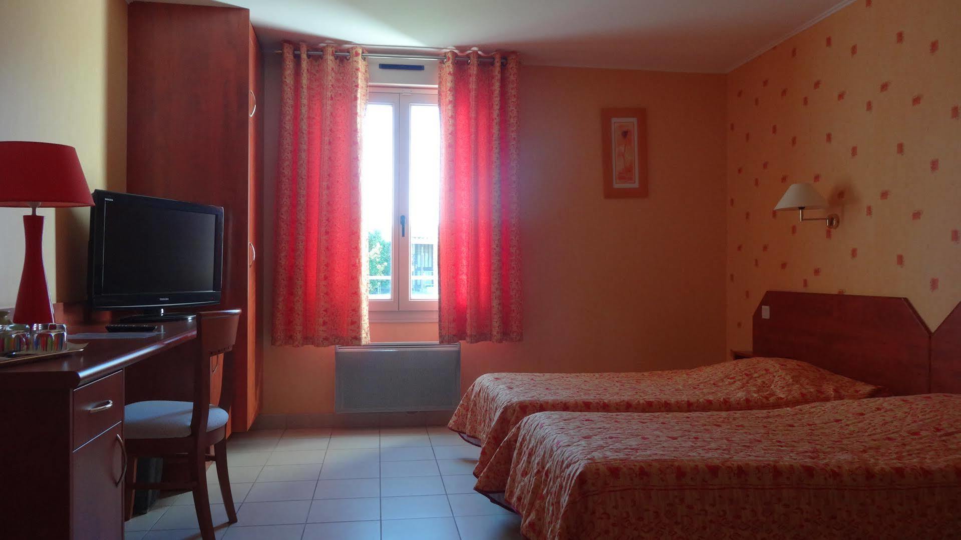 Logis Le Relais De Vacherauville Eksteriør bilde